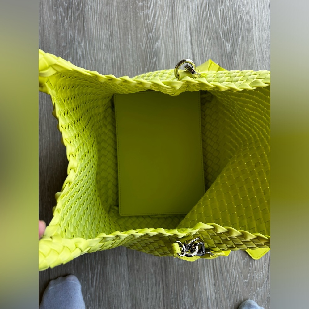 Steve Madden Neon Green Woven Tote - Picture 8 of 9